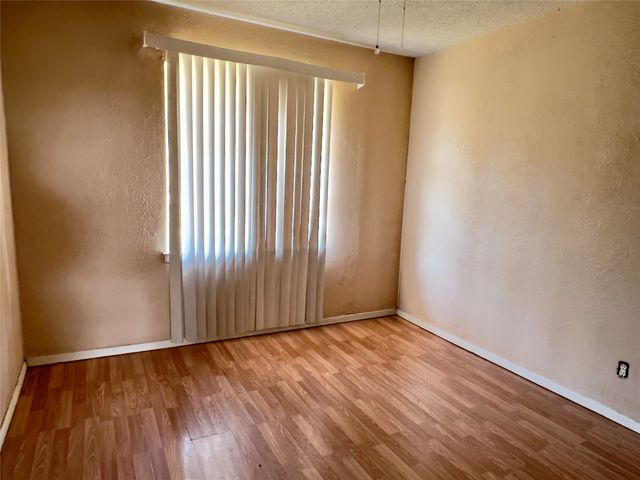 943 Deerwood Drive, Dallas, TX 75232