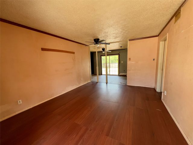 943 Deerwood Drive, Dallas, TX 75232