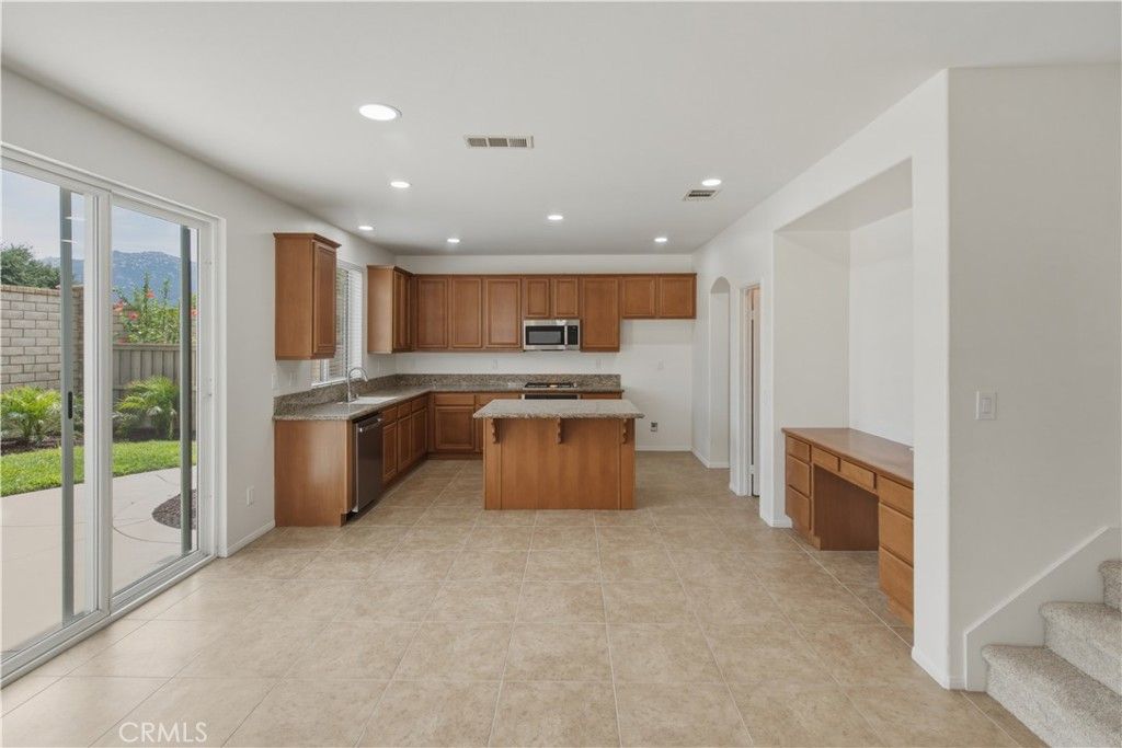 Image 3 of property listing at 44965 Checkerbloom, Temecula, CA 92592