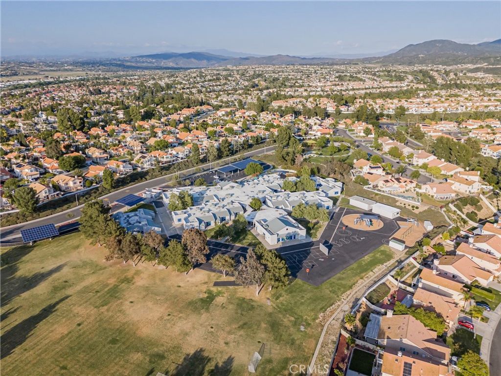Image 37 of property listing at 44965 Checkerbloom, Temecula, CA 92592