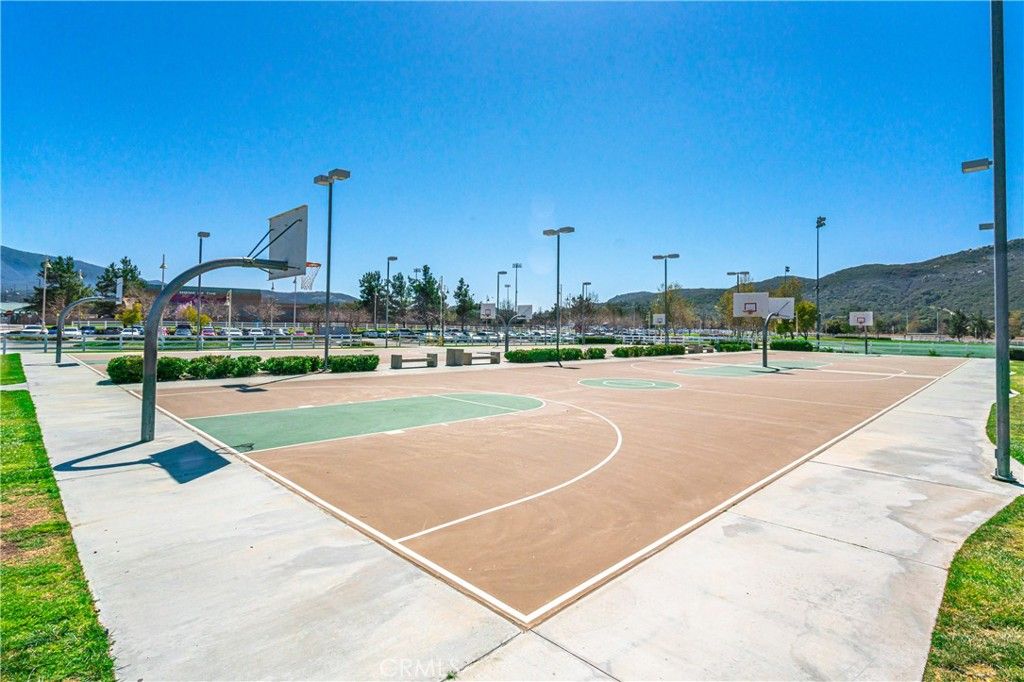 Image 42 of property listing at 44965 Checkerbloom, Temecula, CA 92592