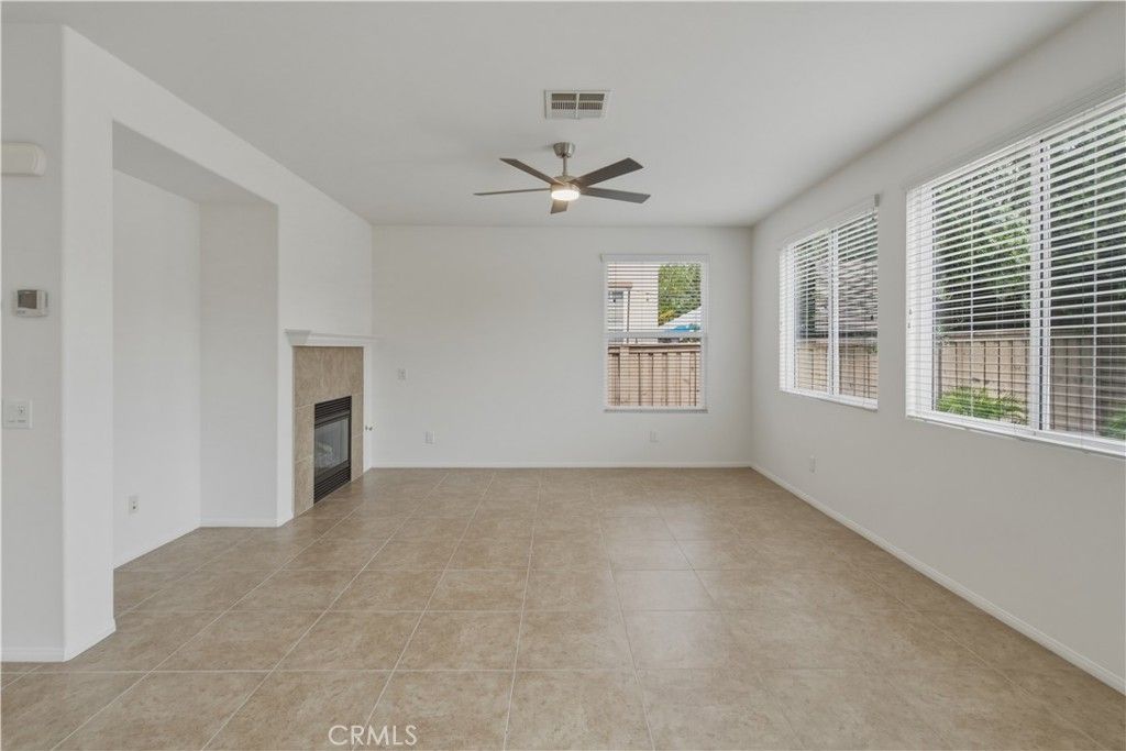 Image 9 of property listing at 44965 Checkerbloom, Temecula, CA 92592
