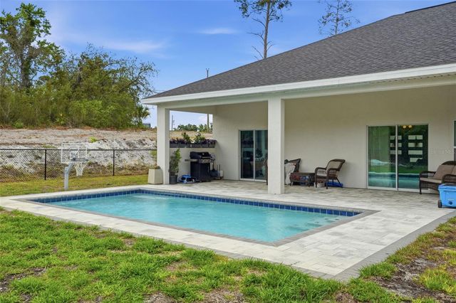 7279 BLACKBIRD AVENUE, Weeki Wachee, FL 34613