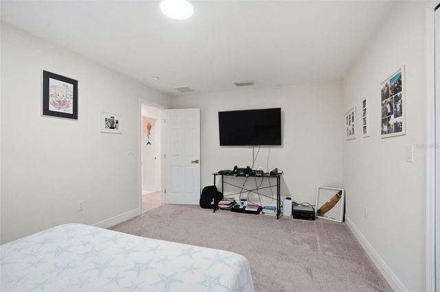7279 BLACKBIRD AVENUE, Weeki Wachee, FL 34613