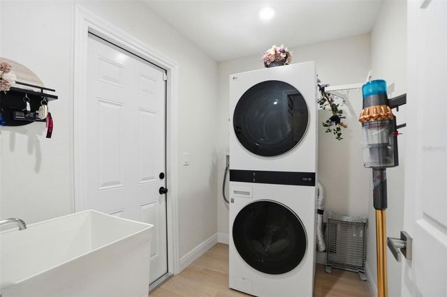 7279 BLACKBIRD AVENUE, Weeki Wachee, FL 34613