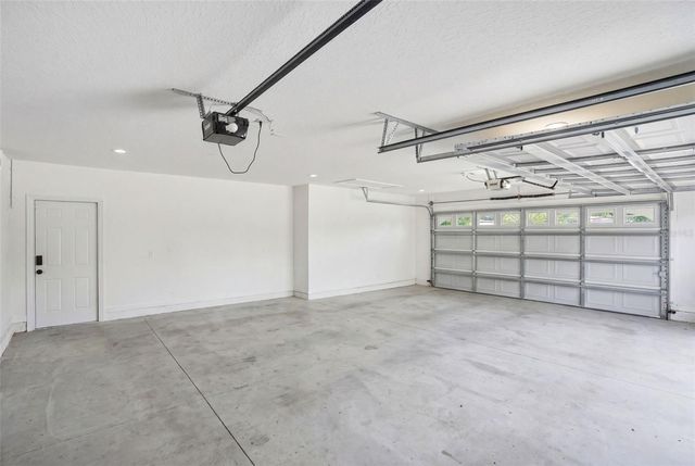 7279 BLACKBIRD AVENUE, Weeki Wachee, FL 34613
