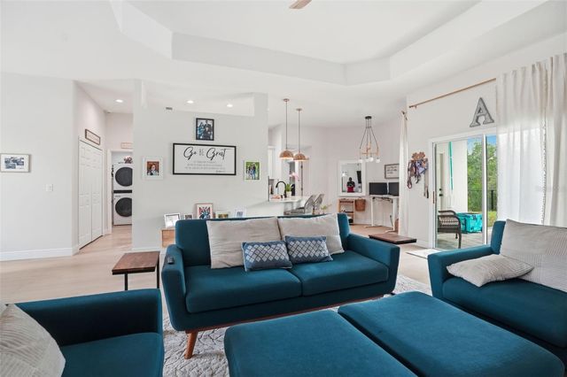 7279 BLACKBIRD AVENUE, Weeki Wachee, FL 34613