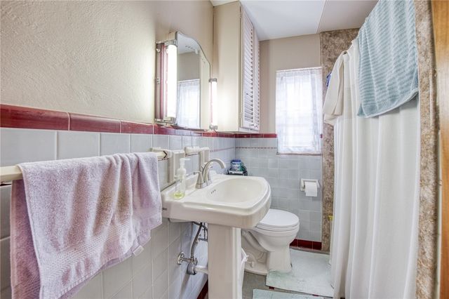 1502 Cooper Ave, Brighton Heights, PA 15212