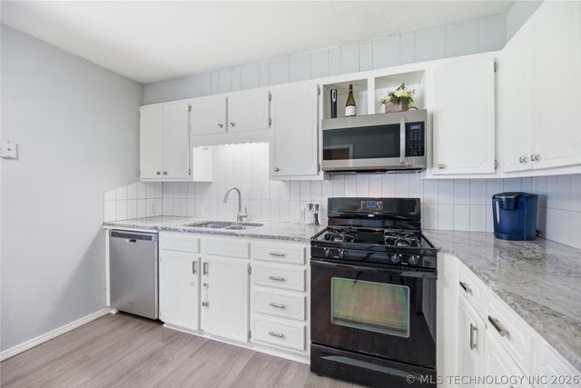 1108 W Pittsburg Street, Broken Arrow, OK 74012