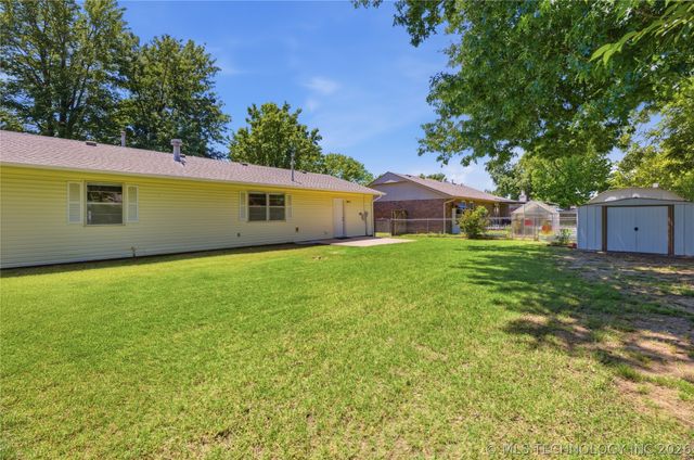 1108 W Pittsburg Street, Broken Arrow, OK 74012