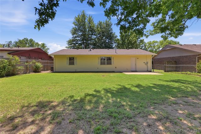 1108 W Pittsburg Street, Broken Arrow, OK 74012