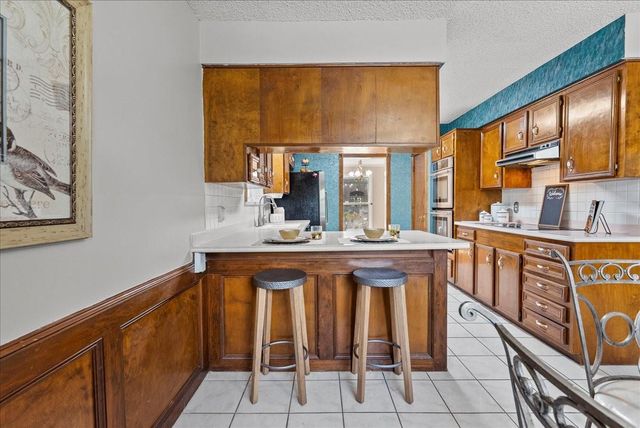 1718 23rd Avenue N, Texas City, TX 77590