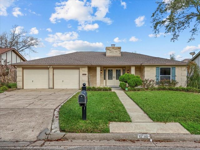 1718 23rd Avenue N, Texas City, TX 77590