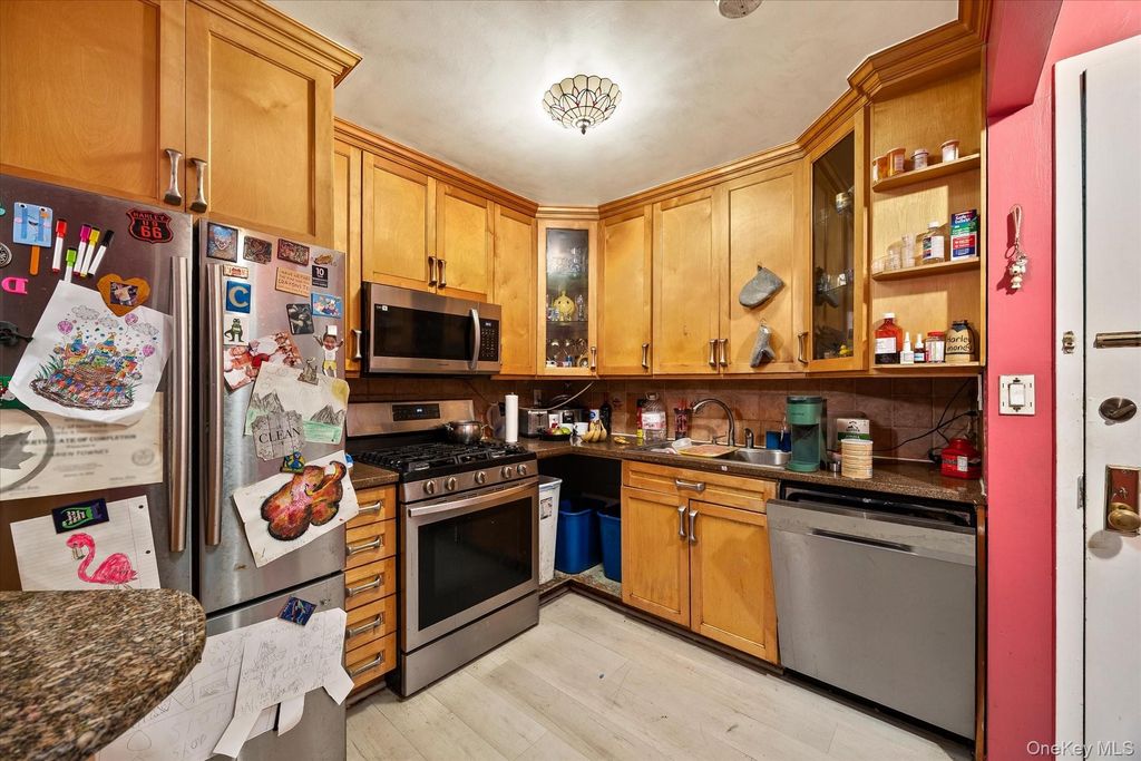 2120 Greene Avenue F1, Ridgewood, NY 11385 — photo 5