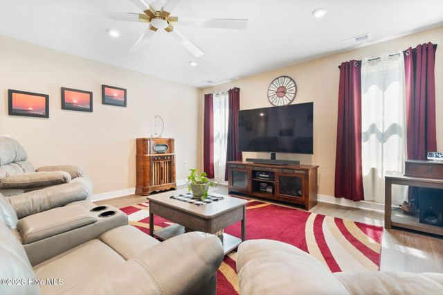 1280 Hickmans Branch Drive NW, Calabash, NC 28467