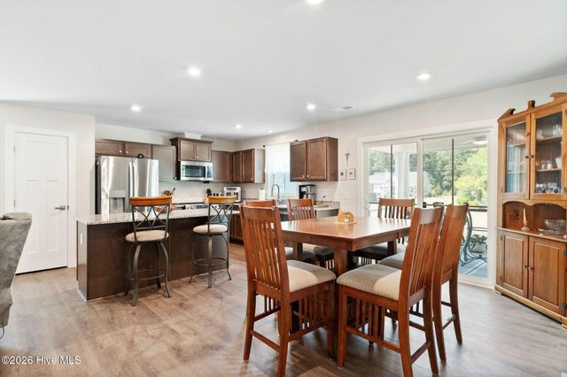 1280 Hickmans Branch Drive NW, Calabash, NC 28467