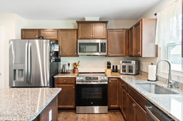 1280 Hickmans Branch Drive NW, Calabash, NC 28467