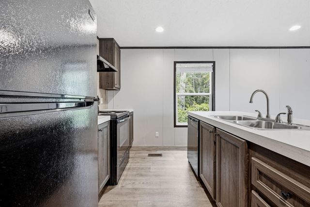 216 Newman Court, Conroe, TX 77303