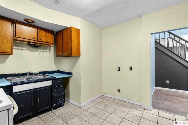 2707 Howard Street, Omaha, NE 68105
