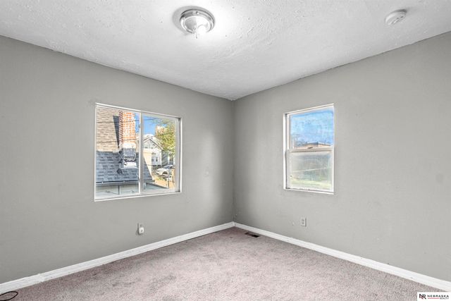 2707 Howard Street, Omaha, NE 68105