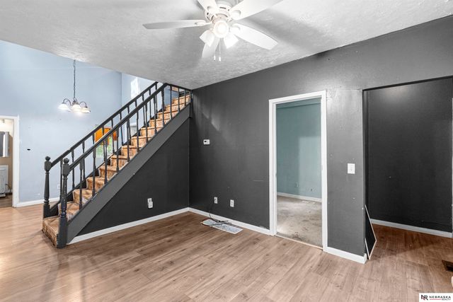 2707 Howard Street, Omaha, NE 68105
