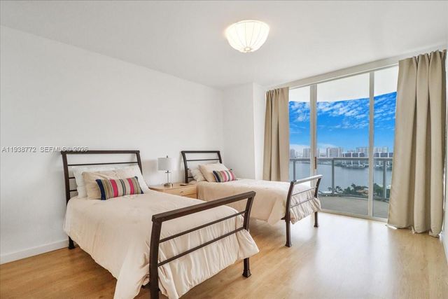 18671 Collins Avenue 2404, Sunny Isles Beach, FL 33160
