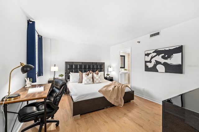 201 W LAUREL STREET 310, Tampa, FL 33602