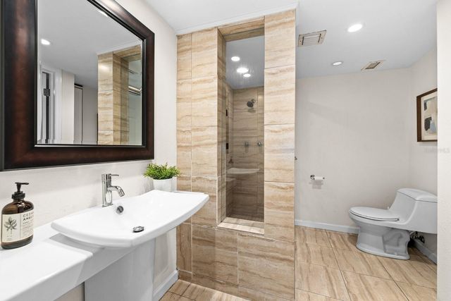 201 W LAUREL STREET 310, Tampa, FL 33602