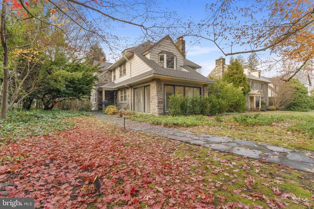 13 E NEWFIELD WAY, Bala Cynwyd, PA 19004