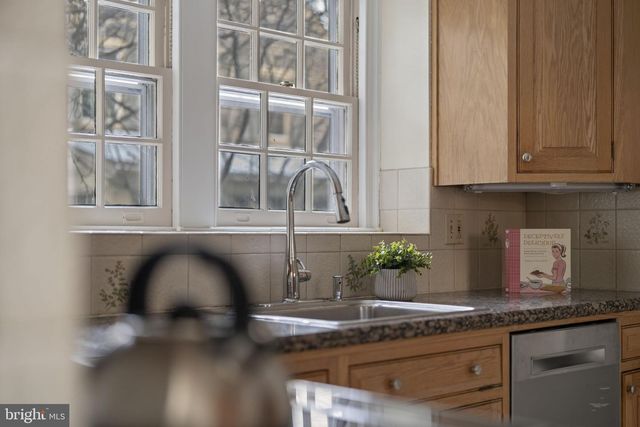 13 E NEWFIELD WAY, Bala Cynwyd, PA 19004