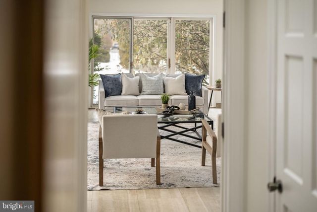 13 E NEWFIELD WAY, Bala Cynwyd, PA 19004