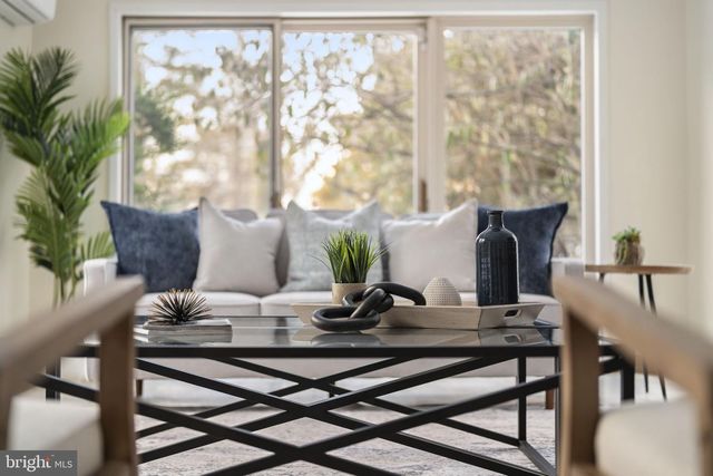 13 E NEWFIELD WAY, Bala Cynwyd, PA 19004