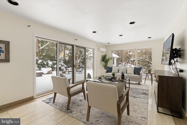 13 E NEWFIELD WAY, Bala Cynwyd, PA 19004