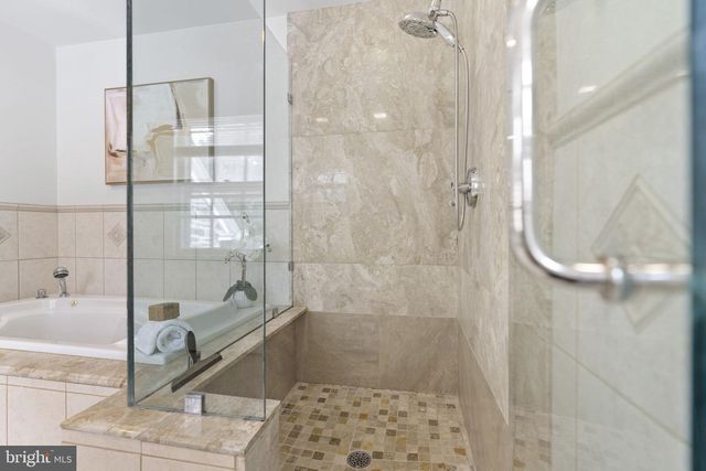 13 E NEWFIELD WAY, Bala Cynwyd, PA 19004