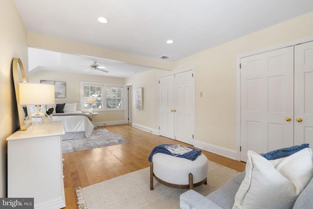 13 E NEWFIELD WAY, Bala Cynwyd, PA 19004