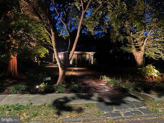 13 E NEWFIELD WAY, Bala Cynwyd, PA 19004