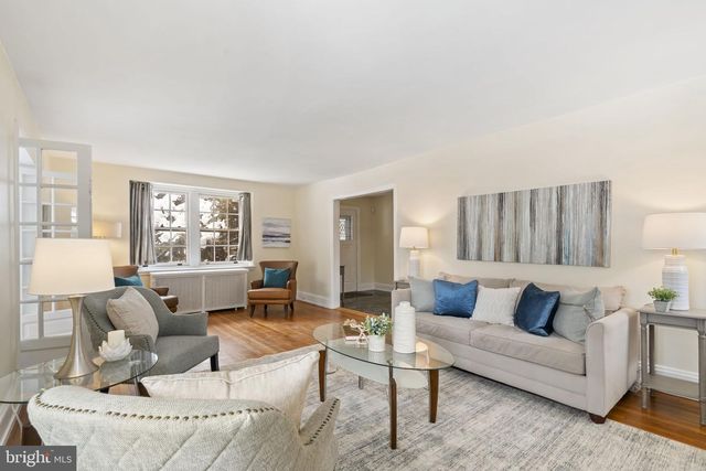 13 E NEWFIELD WAY, Bala Cynwyd, PA 19004