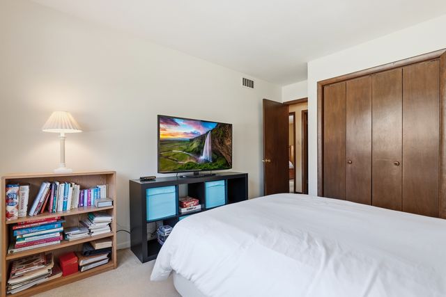 120 Apple Avenue, Lemont, IL 60439