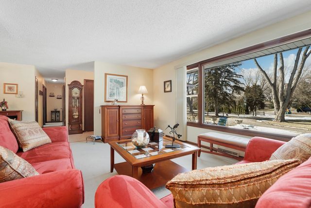 120 Apple Avenue, Lemont, IL 60439