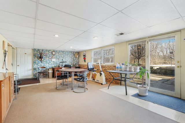 120 Apple Avenue, Lemont, IL 60439