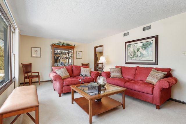 120 Apple Avenue, Lemont, IL 60439