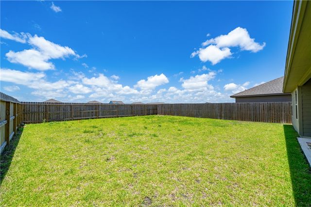 2689 Excelsior Blvd, Corpus Christi, TX 78415