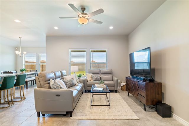 2689 Excelsior Blvd, Corpus Christi, TX 78415