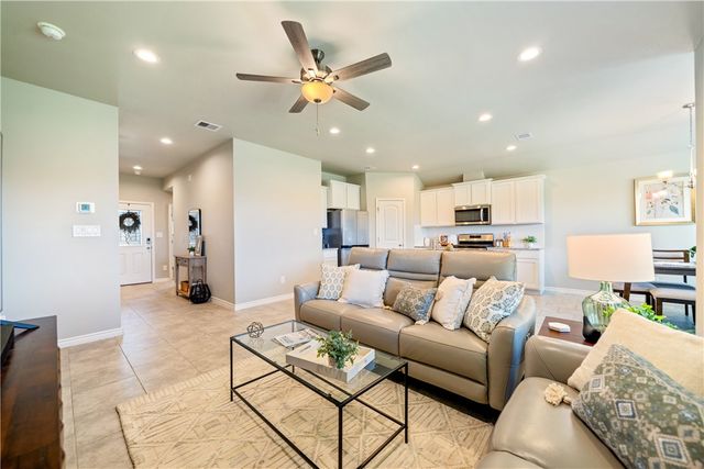2689 Excelsior Blvd, Corpus Christi, TX 78415