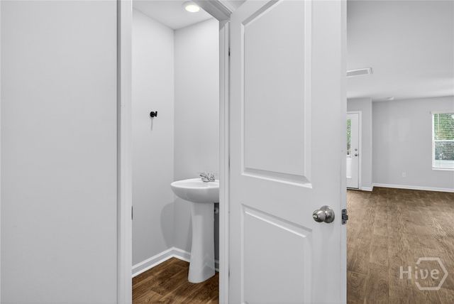 215 Coneflower Road, Bloomingdale, GA 31302