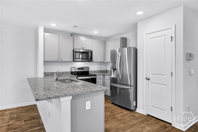 215 Coneflower Road, Bloomingdale, GA 31302