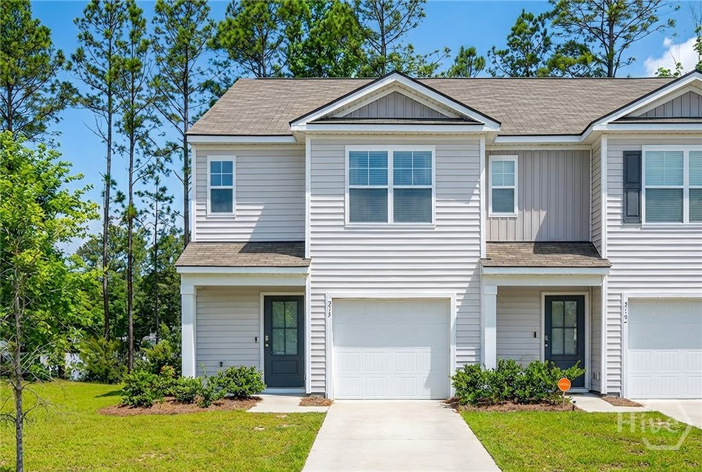 215 Coneflower Road, Bloomingdale, GA 31302