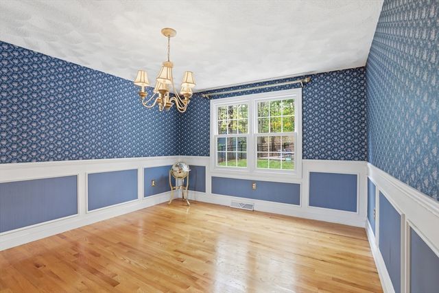 6 Packard Street, Woburn, MA 01801