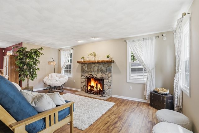 6 Packard Street, Woburn, MA 01801