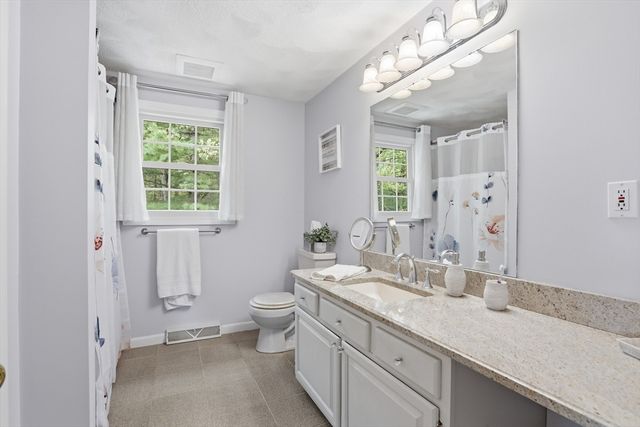 6 Packard Street, Woburn, MA 01801